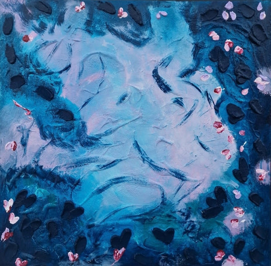 Abstrakte Acrylmalerei „Herzensteich“ von BUCCODESIGN mit reliefartigen Herzen, Blättern und Blüten in Nachtblau, Himmelblau, Rosa und Flieder.