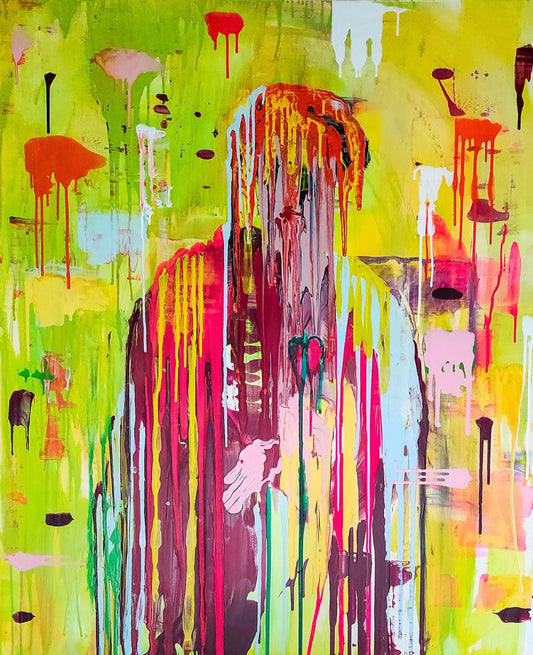 Expressiv-figurative Acrylmalerei „Liquid(st)adtion“ von Herwig Maria Stark mit zentraler Gestalt und herablaufenden Farbspuren in Gelb, Pink, Rot und Violett.