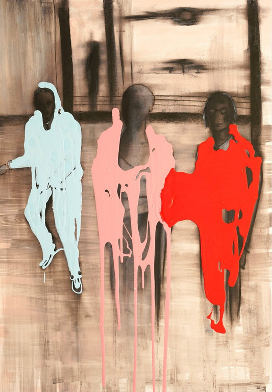 Figurative Mischtechnik „Modern Cruisaders“ von Herwig Maria Stark mit vier abstrahierten Gestalten in Weiß, Rosa und Rot vor einem kohlefarbenen Hintergrund.