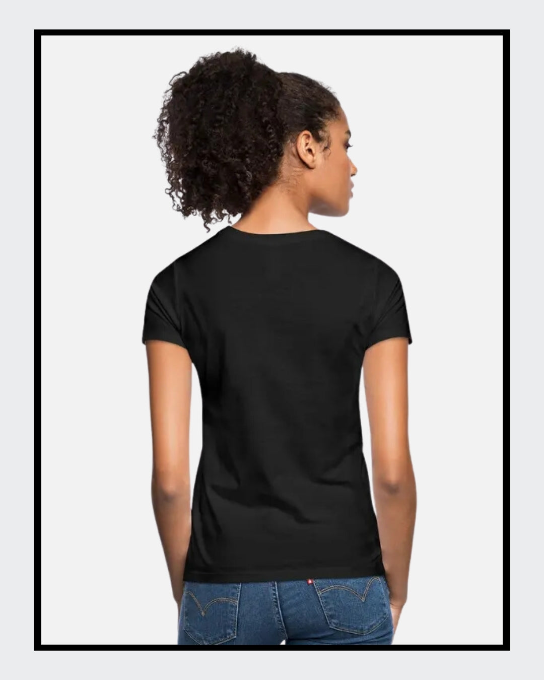 Schwarzes T-Shirt mit einem Druckbild. Das Bild zeigt einen Totenkopf und eine Frau. Über dem Bild steht das Wort "NEIN" und daneben der Text "Kann ein ganzer Satz sein".