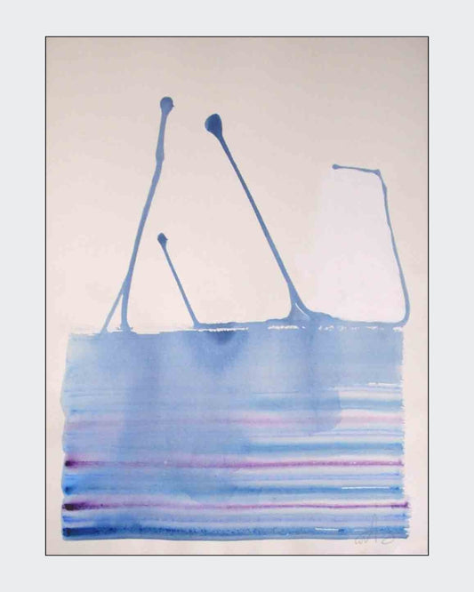 Abstraktes Werk „Water Blues 1“ von Amos Plaut mit fließenden blauen Farbformen auf hellem Büttenpapier.