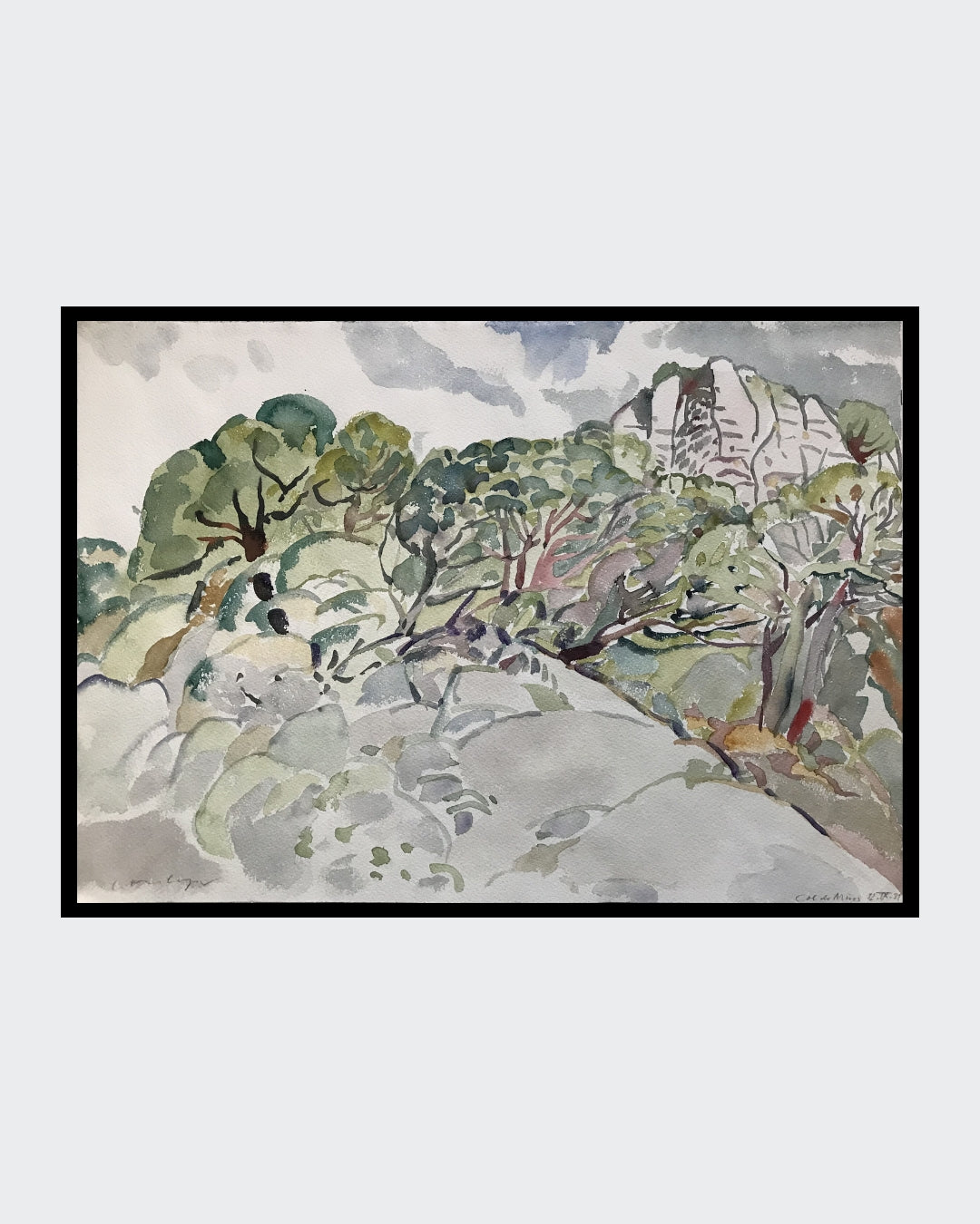 Aquarellmalerei von Franz Vornberger, Künstler aus Stuttgart. Das Bild zeigt eine hügelige Landschaft mit vielen Bäumen und Felsen. Im Hintergrund ragt ein großer Felsvorsprung empor. Die Farben sind grün, grau und braun, was einen ruhigen und natürlichen Eindruck vermittelt.