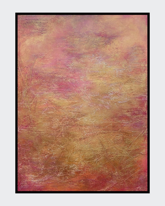 Abstraktes Mixed-Media-Gemälde in warmen Rosa-, Gold-, Apricot- und Kupfertönen mit stark strukturierter Oberfläche, feinen Kratzspuren und vielschichtigen Farbflächen im Hochformat.