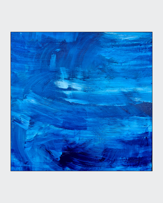 Abstrakte Acrylmalerei „Beyond Blue“ von Gabriele Uher mit leuchtendem Türkis und Blau, schwarzen gestischen Linien, hellen Flächen und roten Akzenten.