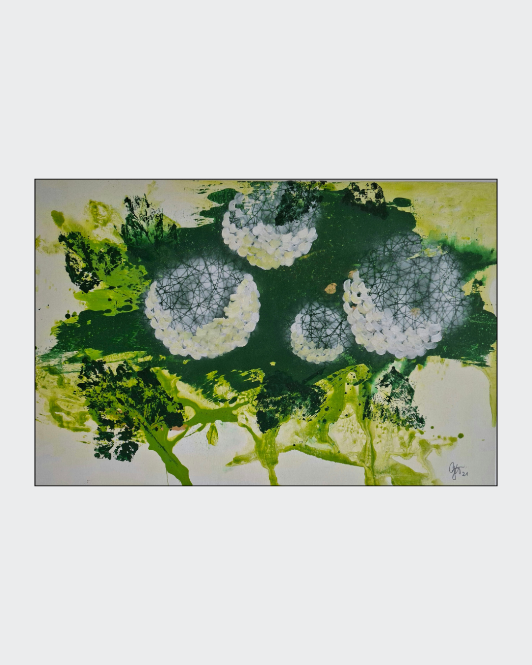 Großformatige Acrylmalerei „Hortensien“ von Gabriele Uher mit weißen und rosafarbenen Blüten, grünen Blattabdrücken und fließenden Farbschichten.