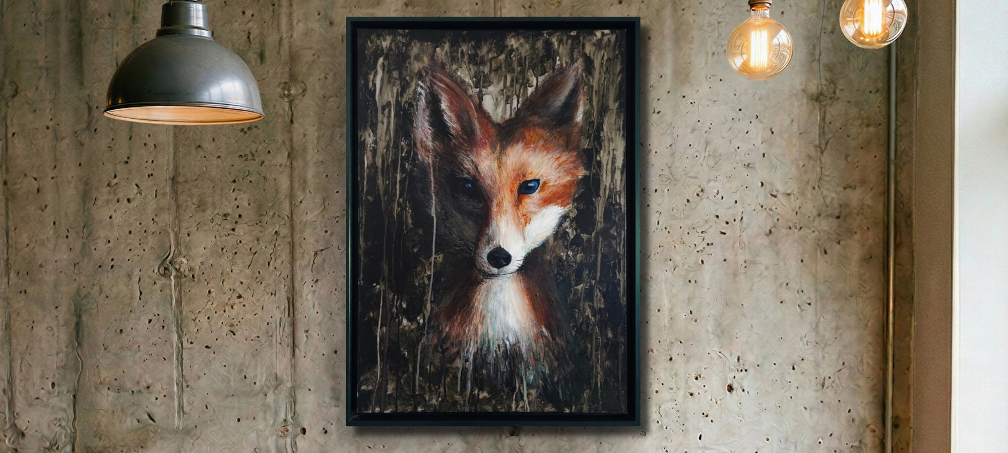 Acrylgemälde eines Fuchsporträts mit leuchtend blauen Augen vor dunklem, strukturiertem Hintergrund in Braun-, Schwarz- und Beigetönen, gerahmt in einem schwarzen Schattenfugenrahmen.
