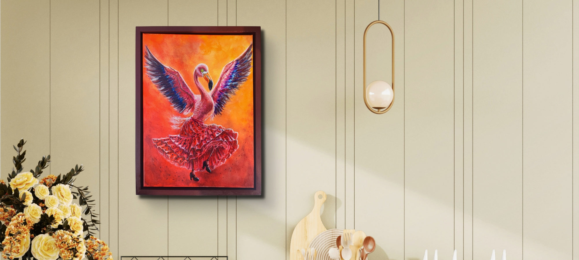 Acrylgemälde eines Flamingos mit ausgebreiteten Flügeln in einem roten Flamenco-Kleid vor leuchtend orange-rotem Hintergrund, gerahmt in einem dunkelbraunen Schattenfugenrahmen.