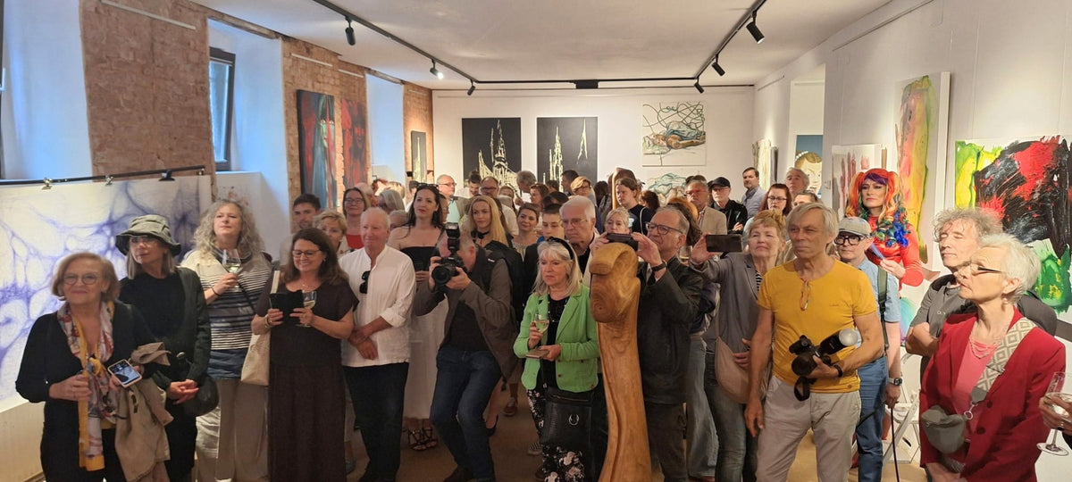 Ausstellungseröffnung im Projektraum Herwig Maria Stark in Wien – Kunstpräsentation und Vernissage in Kooperation mit ARTSPACER.