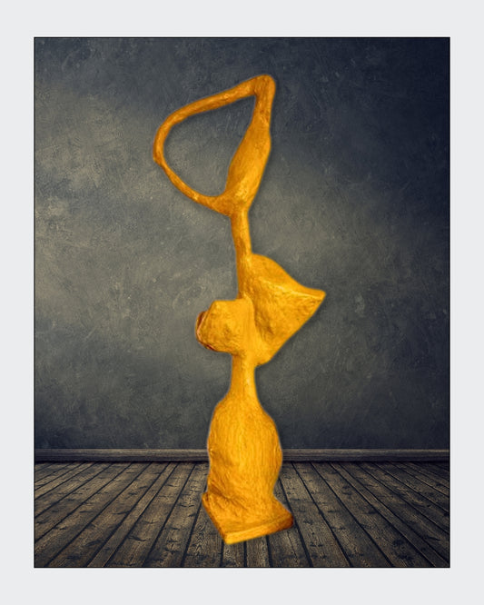 Skulptur „Schicksal in Bewegung“ von Heidi Minetti. 170 cm hohe, 70 cm breite gelbe Skulptur mit geschwungenen, organischen Formen. Ausdruck von Dynamik, Veränderung und Transformation. Die elegante Silhouette und die lebendige Farbgebung verleihen der Figur eine kraftvolle Präsenz.