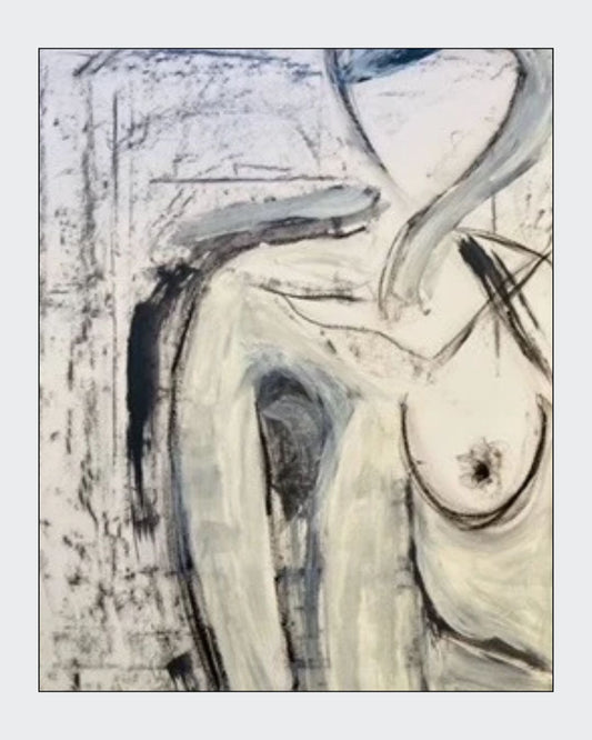 Abstrakt-figuratives Werk „Woman“ von Isabelle Cannas mit fragmentierter Körperform, dunklen Konturen und kreidigen Flächen in Weiß, Grau, Grün und Blau.