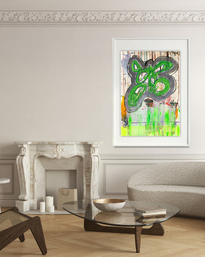 BLOG REVERSED 06 von Jens Joneleit, Mixed‑Media‑Unikat auf Papier 70 × 50 cm; gestische grüne Formfigur mit grauer Einfassung, Schichtungen/Notationen, neon‑grüne Läufe, orangefarbene Akzente | ARTSPACER