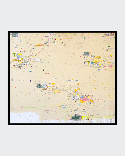 DOCUMENTA 1 von Jens Joneleit, Mixed‑Media‑Unikat auf Leinwand 185 × 230 cm; weiter, warm‑neutraler Grund mit verstreuten Mikronotationen, farbigen Mini‑Feldern, Linien und Drips; unterer Rand mit lasierendem Schleier | ARTSPACER