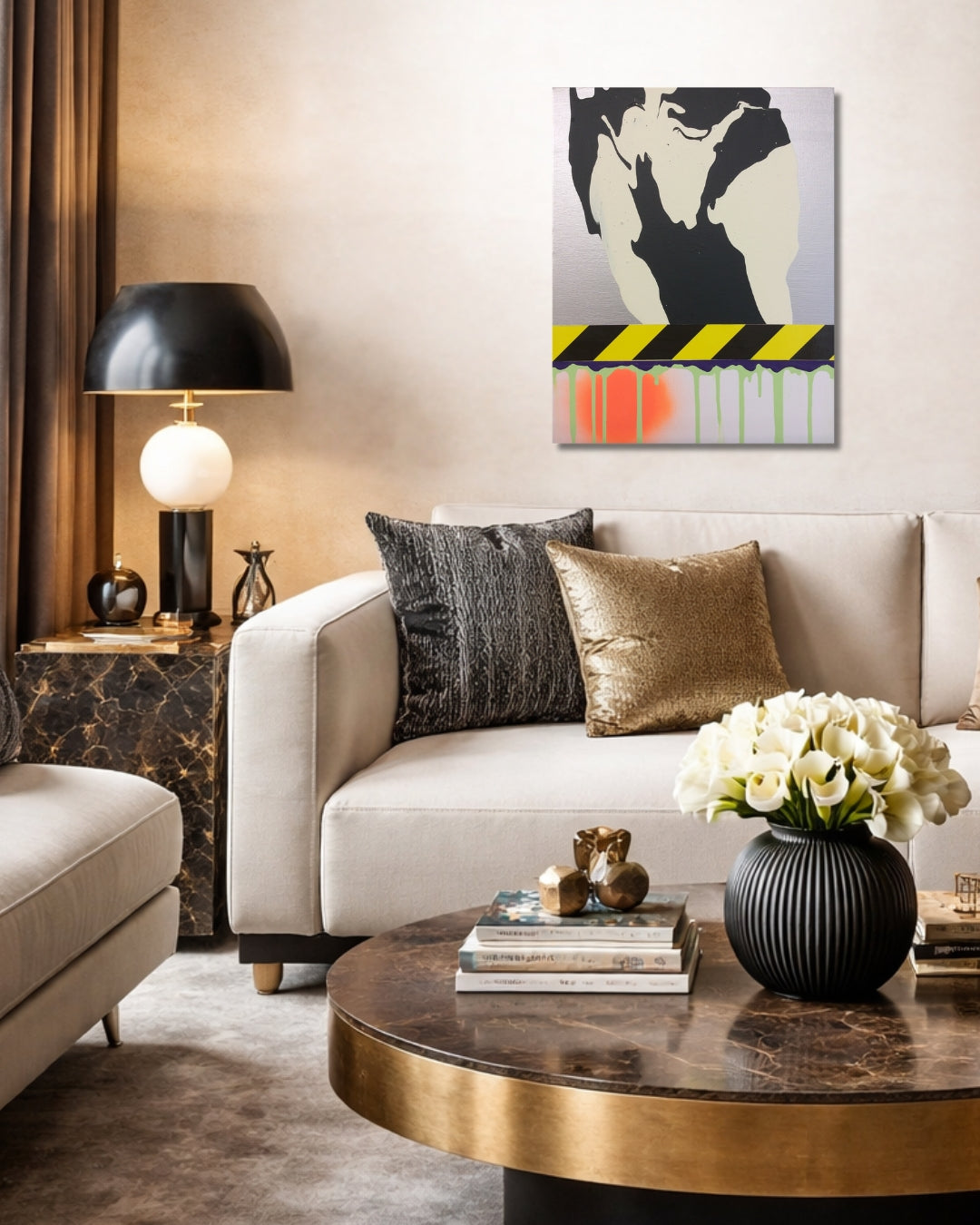 PTG 082714_c von Jens Joneleit, Mixed‑Media‑Unikat auf Leinwand 50 × 40 cm; silbrige Oberzone mit reliefiertem Schwarz/Elfenbein‑Formkörper; schwarz‑gelbes Signalband; darunter neon‑grüne Läufe und orangefarbener Halo | ARTSPACER