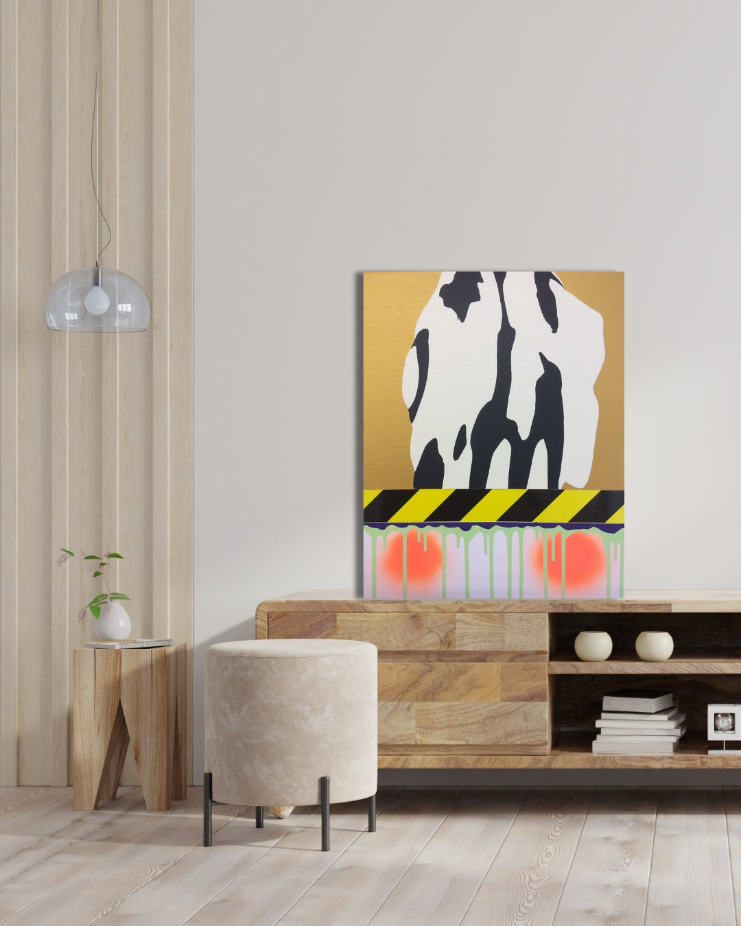 PTG 082714_e von Jens Joneleit, Mixed‑Media‑Unikat auf Leinwand 50 × 40 cm; goldener Obergrund mit reliefiertem Schwarz/Elfenbein‑Formkörper, schwarz‑gelbes Signalband; darunter vertikale Neon‑Grün‑Läufe und zwei Orange‑Halos | ARTSPACER