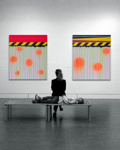 UNDONE 05 von Jens Joneleit, Mixed‑Media‑Unikat auf Leinwand 70 × 60 cm; rotes Ober‑Register mit feiner Linie, schwarz‑gelbes Signalband, reliefierte Abschlusskante; darunter neon‑grüne Farbläufe und fünf orangefarbene Halos auf hellem Grund | ARTSPACER