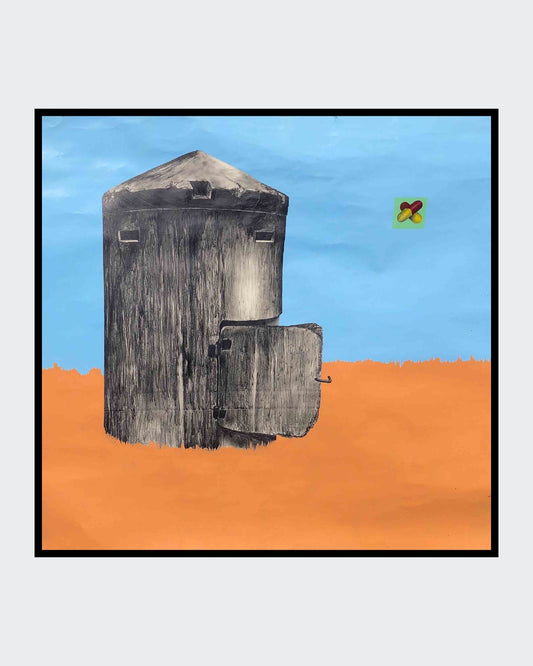 UNTITLED 03 von Jens Joneleit, Mixed‑Media‑Unikat auf Papier 138 × 135 cm; zentral ein großer, grafitgrauer, zylindrischer Korpus mit aufgeklapptem Flügel; oben weite Himmelszone in Blau, unten ruhiges Bodenfeld in Orange; rechts kleines farbiges Zeichenquadrat | ARTSPACER