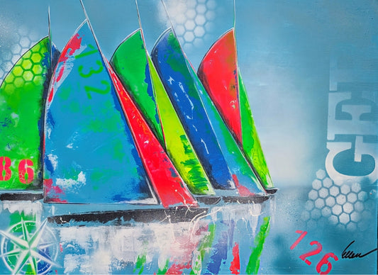Abstrakte Acrylmalerei mit stilisierten Segelbooten in leuchtendem Blau, Grün, Rot und Gelb vor türkisfarbenem Hintergrund mit grafischen Zahlen- und Schablonenelementen.