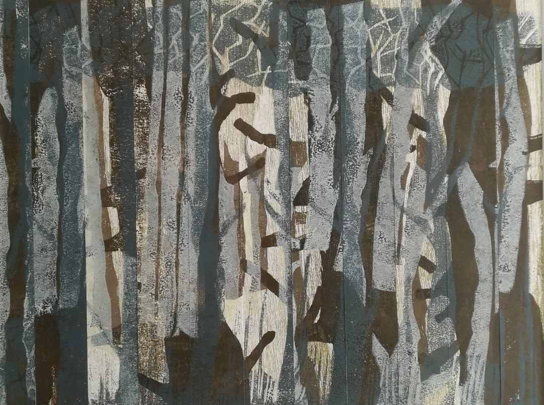 Abstrakte Farb-Holzschnitt-Collage von Marlis G. Schill in Grau- und Brauntönen, aus Streifen zusammengesetzt, mit angedeuteten hellen Lichtstreifen.