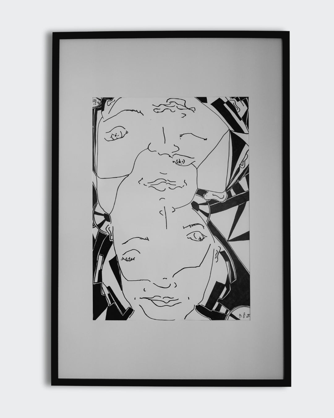 "Bipolarity I/II" von Melanie Zürn, 2025. Ein hochformatiges, schwarz-weißes Porträt im kubistischen Stil. Dargestellt ist eine menschliche Figur, die durch klare Linien und geometrische Formen abstrahiert wird. Die Arbeit verwendet Edding auf Zeichenpapier. Größe: 42 cm x 59,4 cm (ohne Rahmen). 