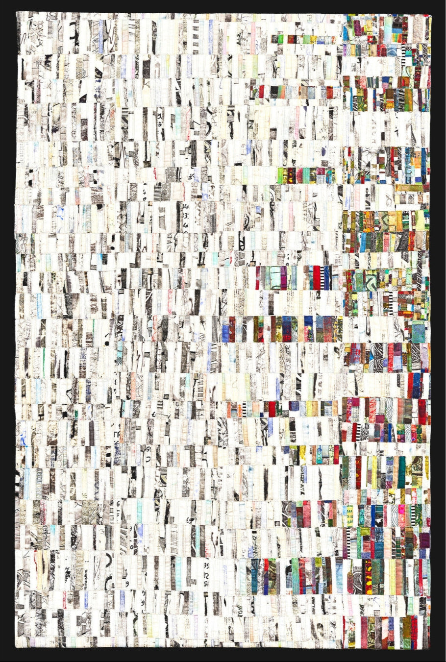 Textilcollage "Connected" aus recycelten Stoffen, abstraktes Hochformat (120x80x1cm).