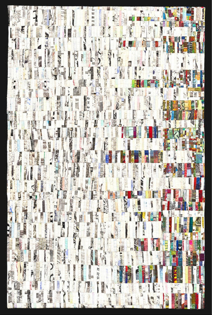 Textilcollage "Connected" aus recycelten Stoffen, abstraktes Hochformat (120x80x1cm).