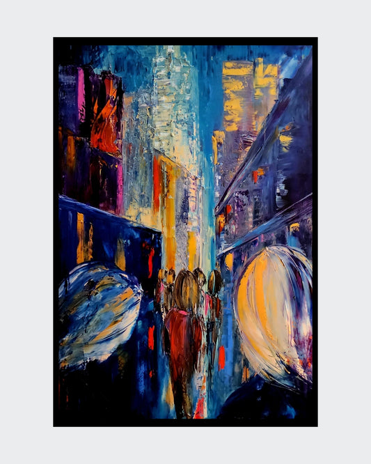 Das Gemälde “Cityglow” von Petra Erengil zeigt eine lebhafte Straßenszene bei Nacht. Hohe Gebäude säumen die Straße, die von Menschenmengen belebt ist. Die pastöse Spachteltechnik mit Ölfarben verleiht dem Bild eine faszinierende Struktur und Tiefe, die die Energie und Dynamik des städtischen Lebens einfängt. ARTSPACER.