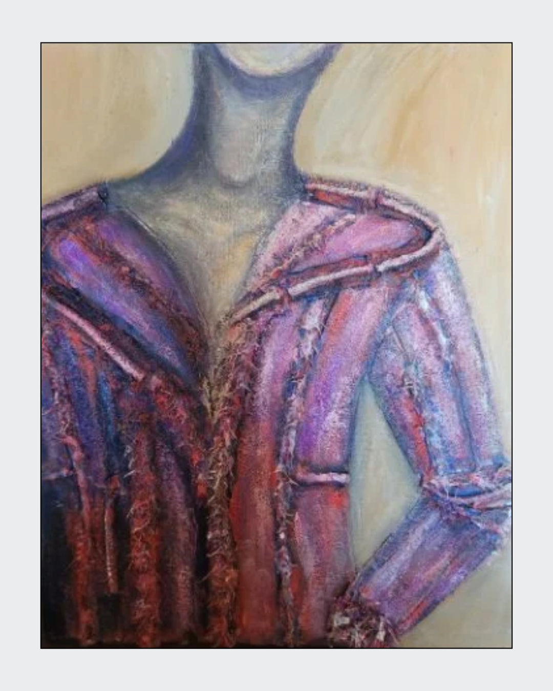 Expressive Fashion Art „Anziehend“ von Rovena Roveli D’Arco mit einer Jackenform aus Acryl, Textil und Pelz in Violett, Pink, Blau und Rot.