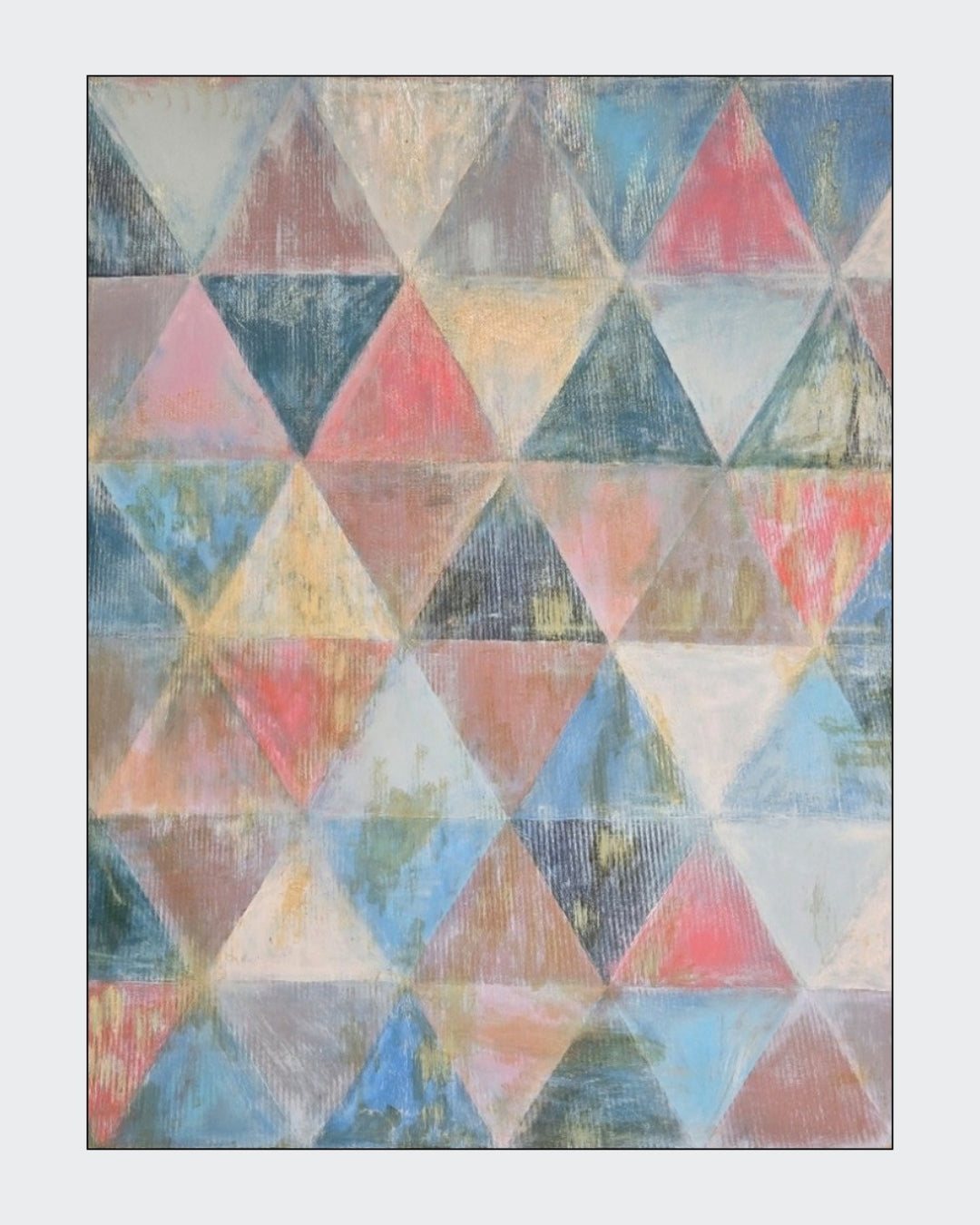 Geometrisch-abstrakte Acrylmalerei „Das Patchwork der Zeit“ von Rovena Roveli D’Arco in Creme, Rot, Salbeigrün, Hellblau und Grau.