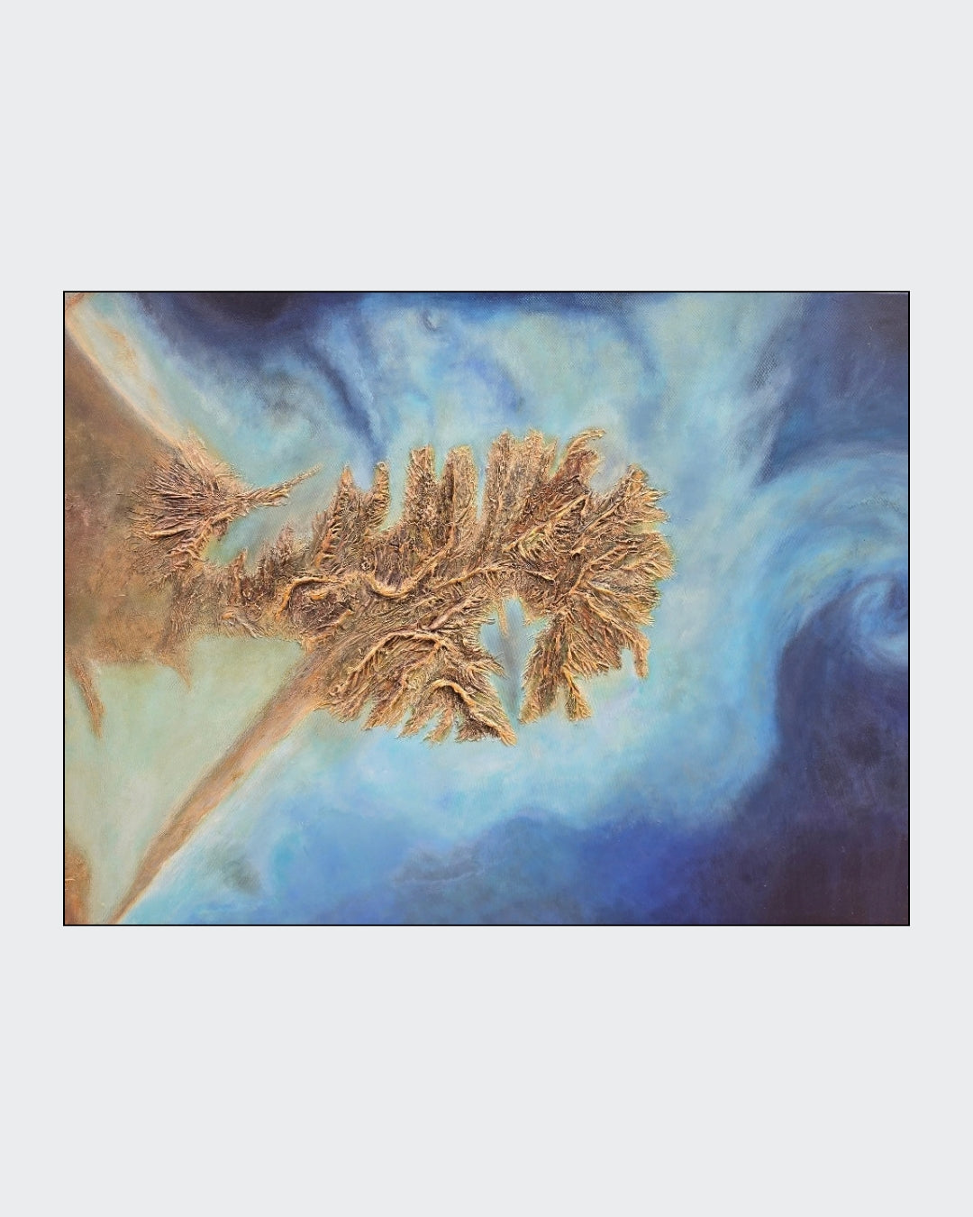 Großformatige abstrakte Acrylmalerei „Unendlichkeit im Blick“ von Rovena Roveli D’Arco mit reliefartigen Strukturen in Blau, Türkis, Sand und Gold.
