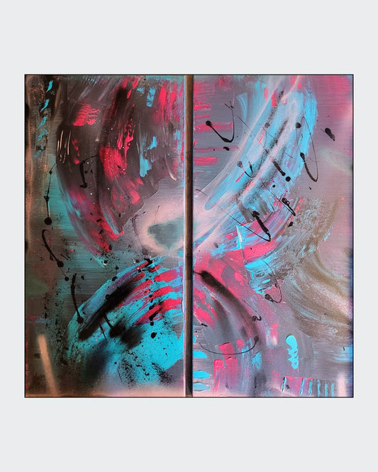 Abstraktes Acryl-Diptychon "Ice and Fire" von Sandra Conrad, bestehend aus zwei Leinwänden. Die Komposition zeigt einen intensiven Kontrast zwischen leuchtendem Cyan-Blau und Neon-Pink auf einem dunklen, grauen und schwarzen Hintergrund.