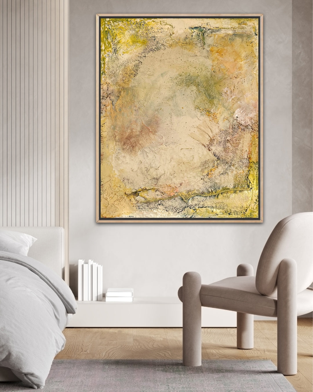 Abstraktes Acrylgemälde in sandigen Erd- und Kreidetönen: reliefartige Strukturen, feine Risse und Schichtungen, die an geologische Formationen erinnern – „Tektonische Stille“.