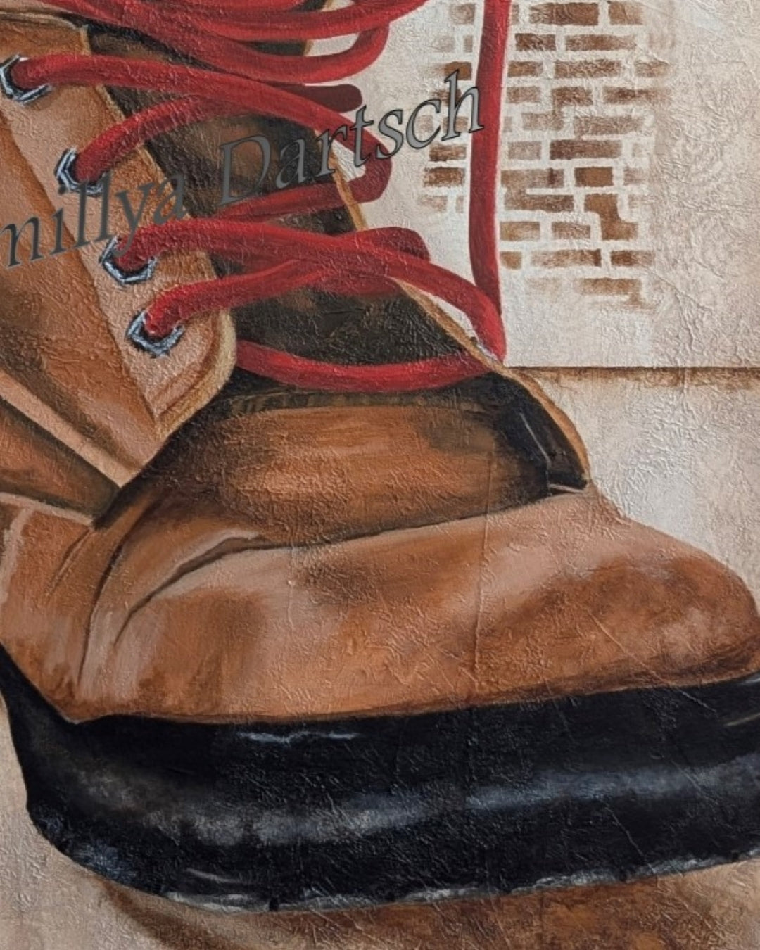 Acrylgemälde 'Discarded' von Smillya Dartsch. Ein einzelner, abgetragener Wanderschuh ist vor einem Hintergrund mit einem dezenten Muster aus stilisierten Ziegelsteinen dargestellt. Der Schuh ist in erdigen Brauntönen gehalten, mit roten Schnürsenkeln, die einen starken Kontrast bilden. Das Gemälde ist auf einem Keilrahmen mit den Maßen 130x100 cm gefertigt.