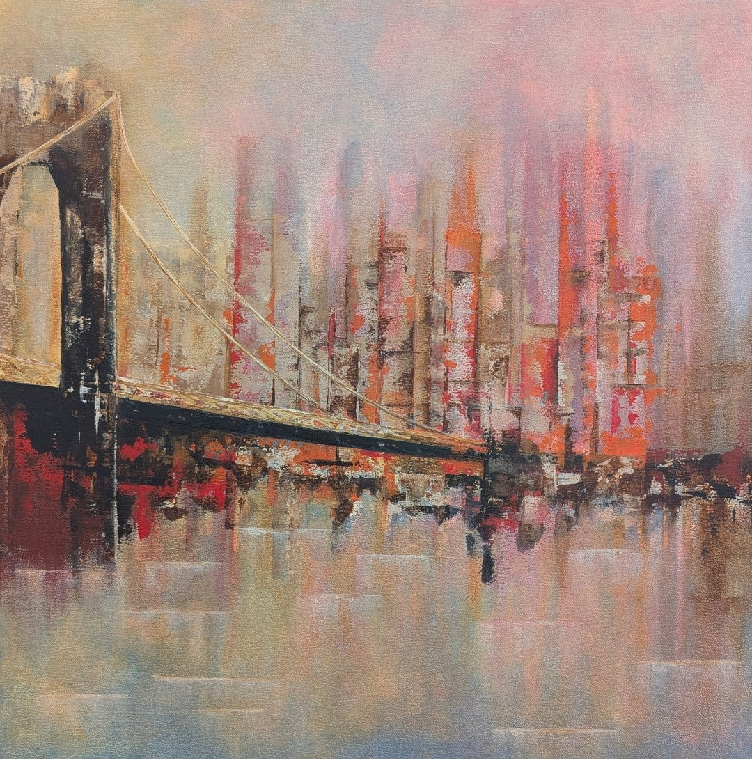Quadratisches Acrylgemälde (50×50 cm): abstrahierte Hängebrücke links vor vertikal verwaschener Skyline; warme Rosé‑, Orange‑ und Beigetöne mit weichen Reflexionen.