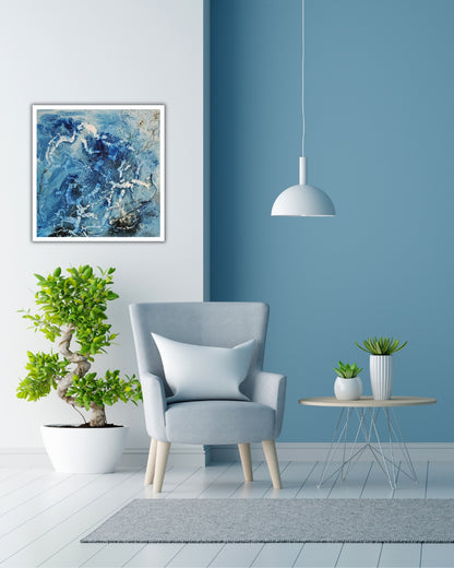 Abstraktes Gemälde „Meereswunden“ von Smillya Dartsch – in Blautönen, mit plastischen Strukturen, die die Verletzlichkeit der Meere symbolisieren.