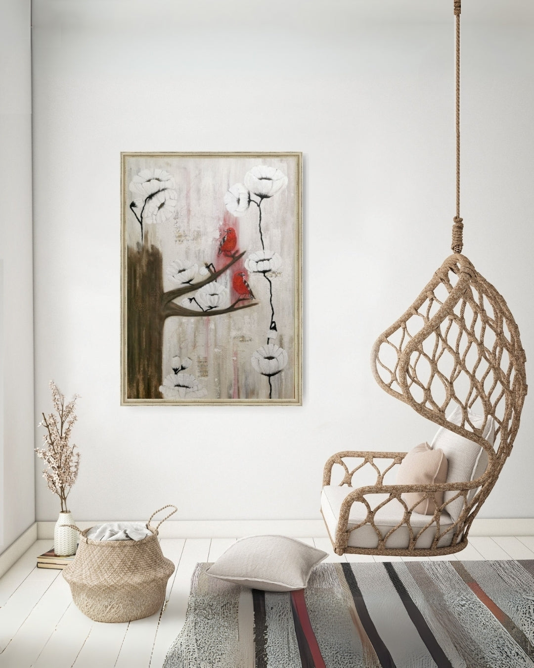 Acrylgemälde 'Neue Triebe' von Smillya Dartsch. Zwei rote Vögel sitzen auf einem Ast inmitten von stilisierten, weißen Blumen. Der Hintergrund weist eine strukturierte Oberfläche mit Vogelsand und angedeuteten Musiknoten auf. Das Gemälde ist mit einem Schattenfugenrahmen versehen und thematisiert den Beginn des Frühlings und neues Leben. Maße: 104x74 cm.