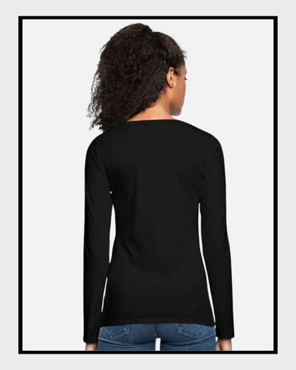 Rückseite von: Ein schwarzes Langarmshirt mit einem Kunstwerk auf der Vorderseite. Das Motiv zeigt ein stilisiertes Gesicht, halb menschlich, halb futuristisch, mit der gelb-grünen Botschaft „Ich bin so 'PERFEKT' wie ich will“. 