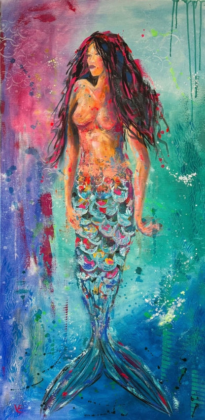 Expressiv-figurative Acrylmalerei „Zwischen den Welten“ von Susann Versteegen mit einer abstrahierten Meerjungfrauenfigur in Blau, Türkis, Pink, Orange und Grün.