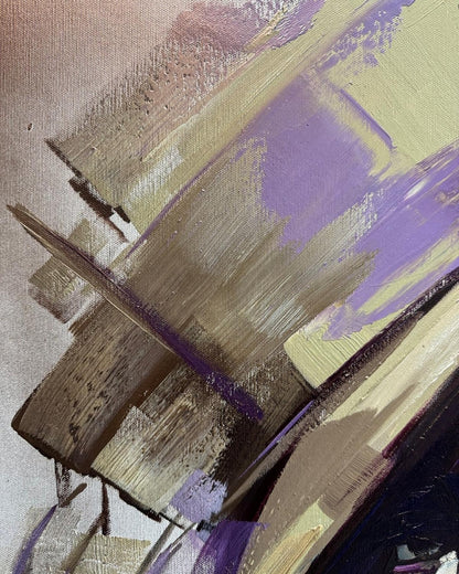 Detailaufnahme zu: Expressives Ölgemälde „Charme“ von Vadim Lazarev (80 × 80 cm). Porträt einer Frau mit intensiven Blick, umgeben von dynamischen Pinselstrukturen in erdigen und violetten Farbtönen.