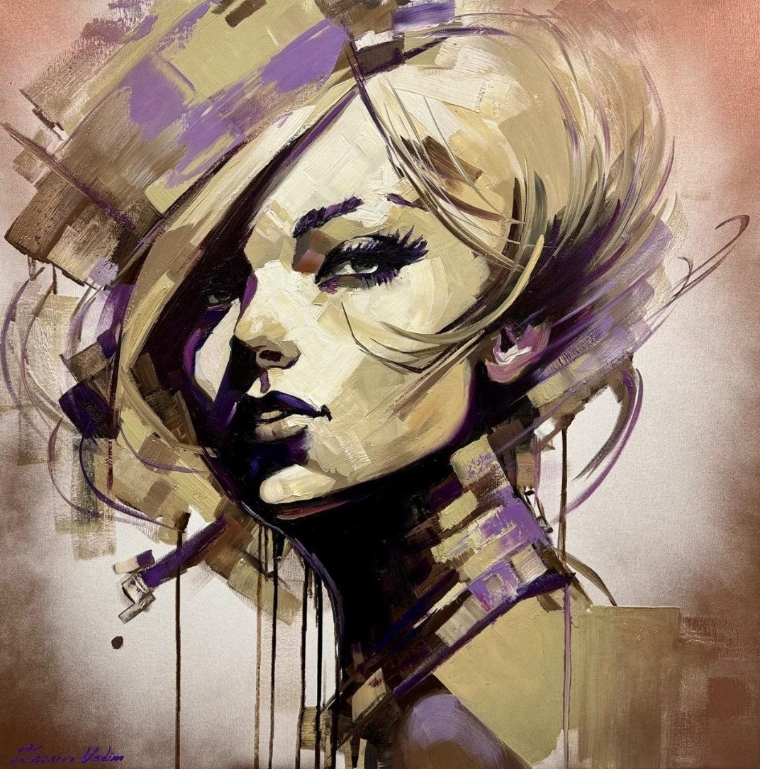 Expressives Ölgemälde „Charme“ von Vadim Lazarev (80 × 80 cm). Porträt einer Frau mit intensiven Blick, umgeben von dynamischen Pinselstrukturen in erdigen und violetten Farbtönen.