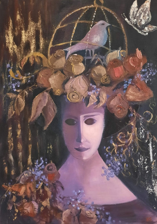 Gemälde "Lady Night" von Vera Stein: Eine Frauengestalt mit hellem, maskenhaftem Gesicht. Ihr Kopfschmuck besteht aus gold-braunen Rosen, einem Vogel in einem Käfig und einem schwebenden weißen Schmetterling. Der Hintergrund ist dunkel, akzentuiert mit Gold. Eine mystische, verträumte Atmosphäre.