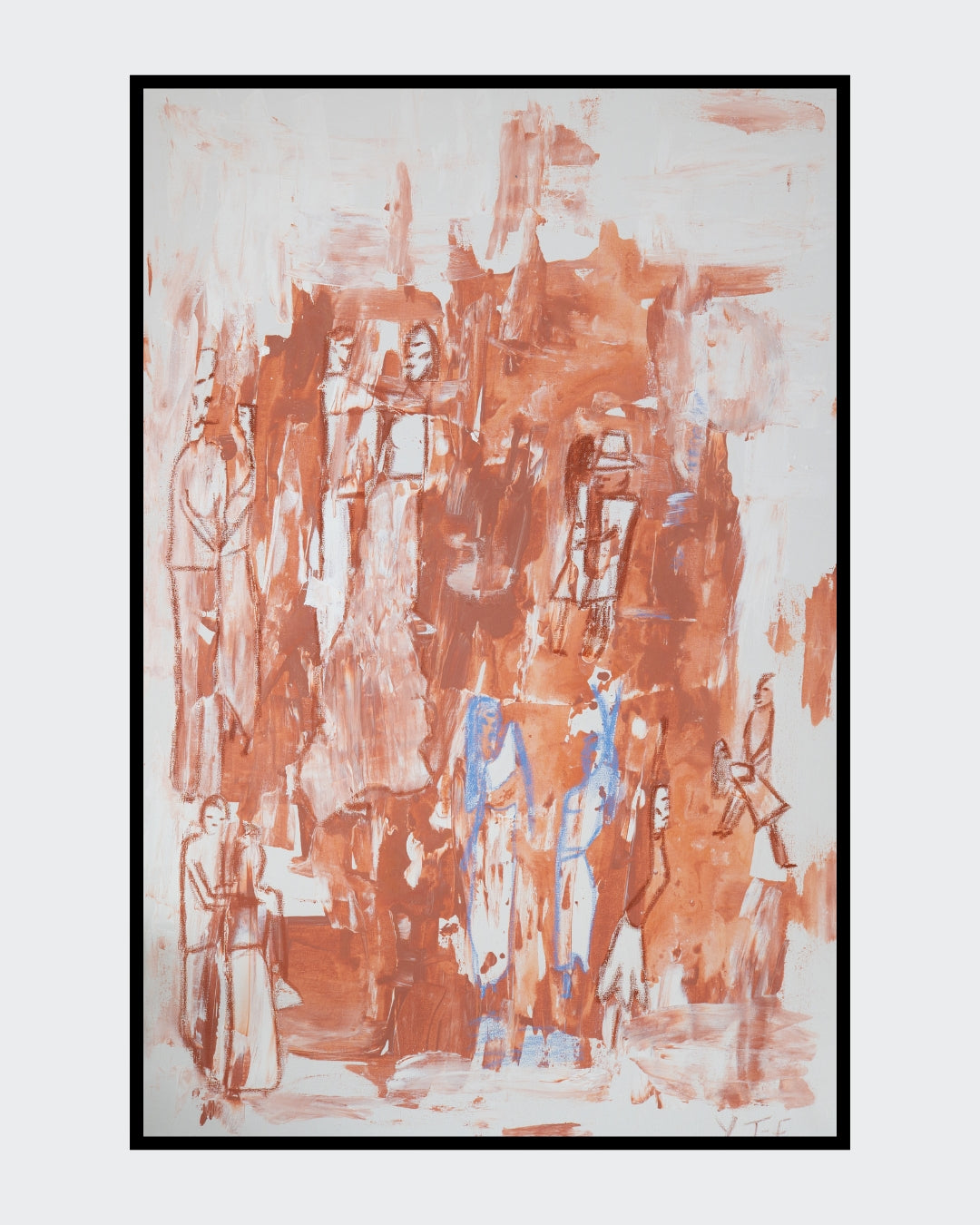 Abstrakt-figuratives Gemälde „Nocturne of Surrender“ von Yasmin Thiele-Erciyas. Expressive Pinselstriche in warmem Terrakotta und Weiß auf Leinwand werden durch skizzenhafte Figuren in Ölkreide und markante blaue Farbakzente ergänzt.