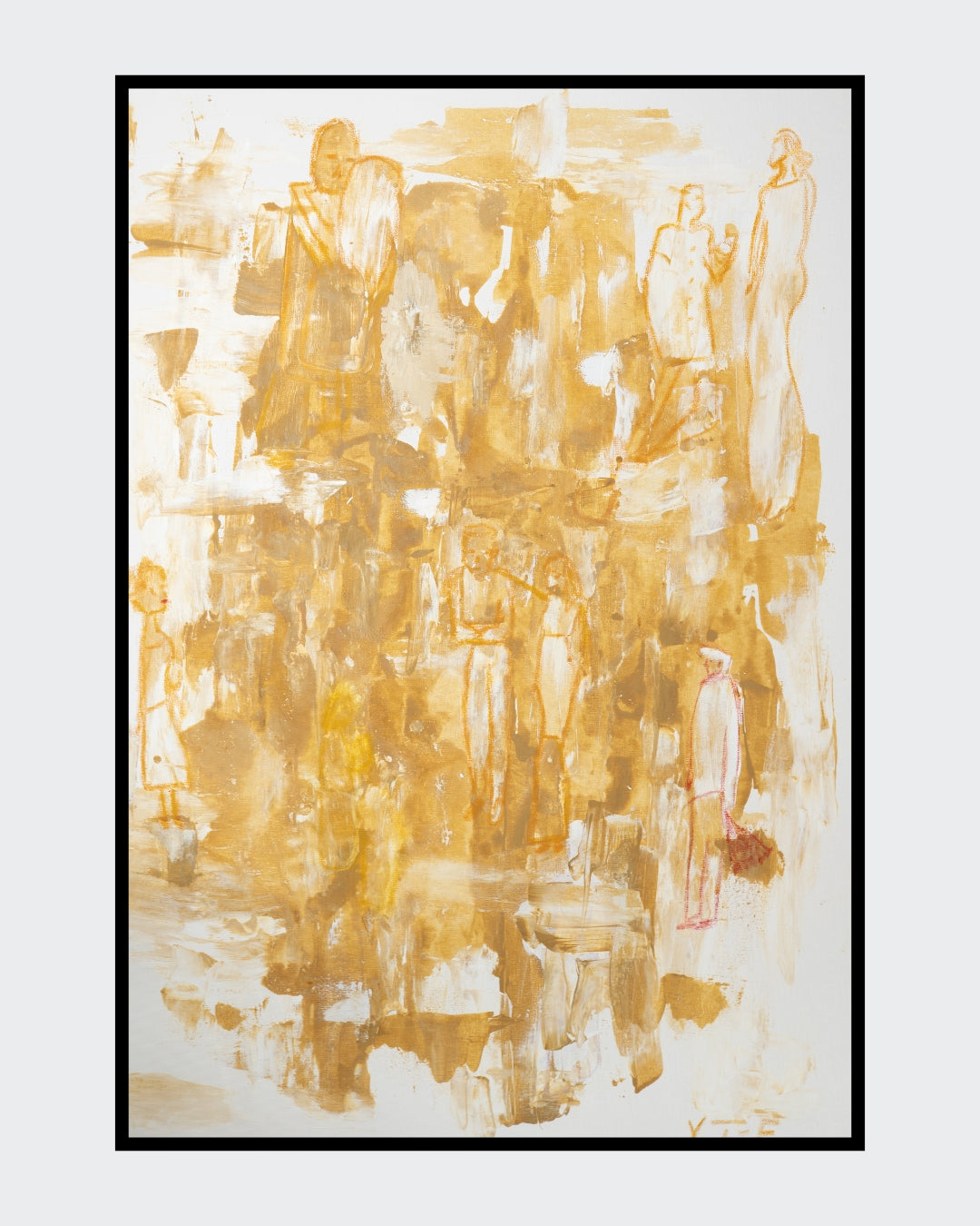 Abstrakt-figurative Malerei „States of Devotion“ von Yasmin Thiele-Erciyas. Sanfte, großflächige Pinselstriche in warmen Ocker-, Gold- und Sandtönen auf weißem Grund bilden eine atmosphärische Kulisse für skizzenhafte, fragile Figuren in Ölkreide, die in verschiedenen Interaktionen zueinander stehen.