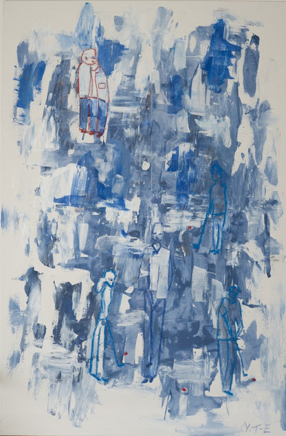 Abstrakt-figuratives Gemälde „Tender Equilibrium“ von Yasmin Thiele-Erciyas. Vertikale, dynamische Pinselstriche in verschiedenen Blaustufen und Weiß dominieren die Leinwand. Inmitten dieser kühlen Farbräume sind mehrere menschliche Silhouetten mit Ölkreide skizziert, wobei eine Figur im oberen Bereich durch warme, rötliche Konturen hervorgehoben wird.