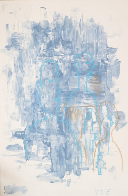 Abstrakt-figurative Malerei „Where Shadows Rest“ von Yasmin Thiele-Erciyas. Vertikale Pinselstriche in hellen Blau- und Grautönen bilden den Hintergrund für mehrere mit Ölkreide skizzierte Silhouetten. Zwei große, hellblaue Konturen dominieren die linke Seite, während rechts kleinere Figuren in warmen Ocker-Konturen eingebettet sind.